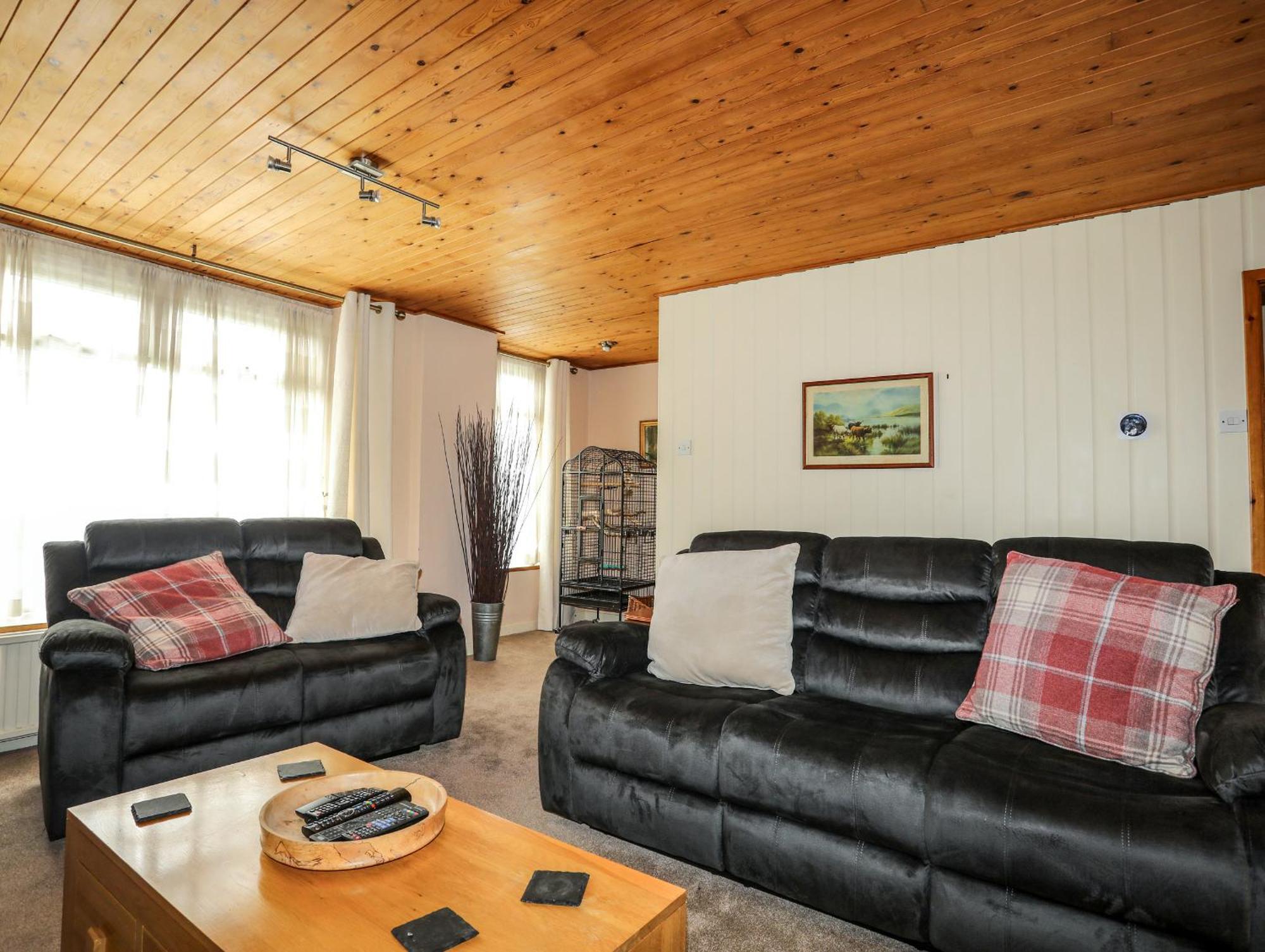 Hillside Villa Pwllheli Exterior photo
